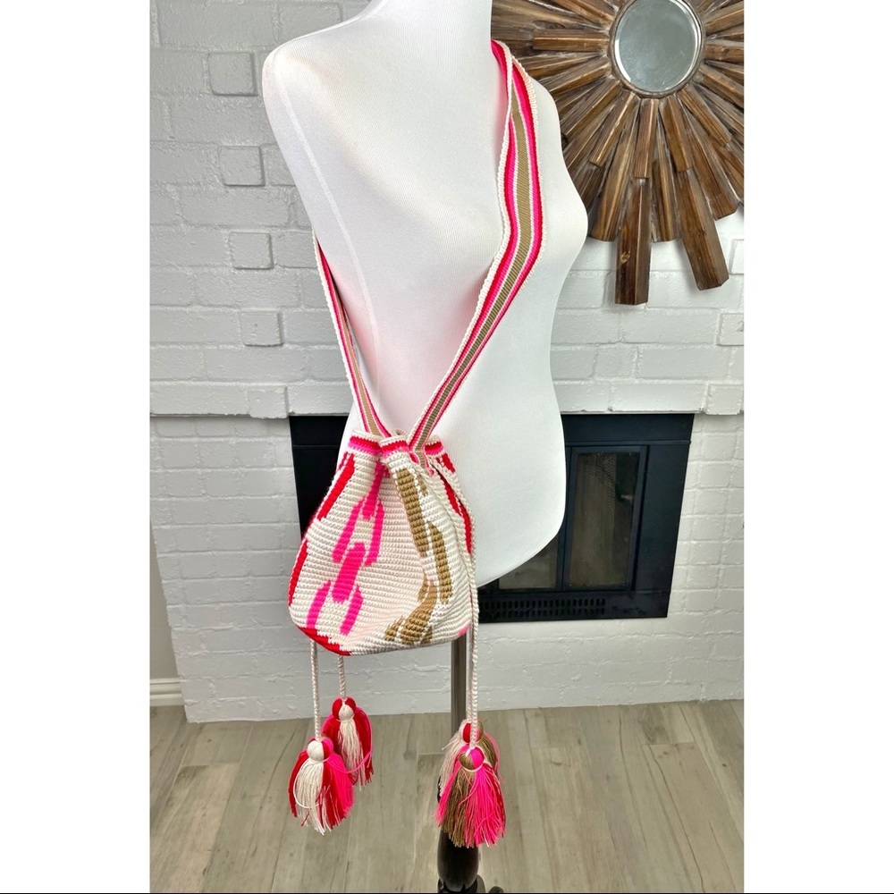 NWOT Arte y Tejido Clif Mochila bag